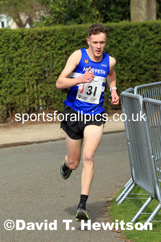 Senior Mens Northern 12 Stage Road Relay, 2022 Northern 12 and 6 Stage Road Relays,  Birkenhead Park, Birkenhead, Wirral.  Photo: David T. Hewitson/Sports for All Pics